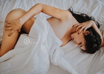 Bộ ảnh nude nghệ thuật của Tài Linh Art