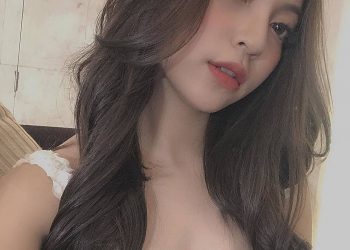 Chân dung Nhật Lê, cô bạn gái xinh đẹp, lắm thị phi của Quang Hải