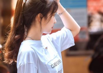 Nữ sinh bất ngờ nổi tiếng trên MXH trong ngày khai giảng : “Cố gắng để trở thành dược sĩ trong tương lai”