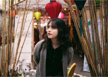 Cô nàng 10x xinh đẹp chinh phục loạt học bổng danh giá Úc bằng kênh Youtube hàng nghìn sub