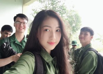 Đăng ảnh học quân sự đẹp xuất thần, nữ sinh Y Dược Cần Thơ được hâm mộ trên mạng