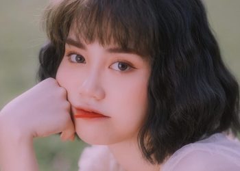 Thẩn thờ với bộ ảnh tựa nàng thơ của nữ sinh Hà Thành: Nhìn chỉ muốn yêu ngay!