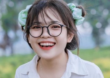 Chân dung nữ sinh 10X Quảng Ngãi đẹp rạng ngời đốn tim netizen, đã thế lại còn học giỏi: ‘Con nhà người ta’ là đây chứ đâu!