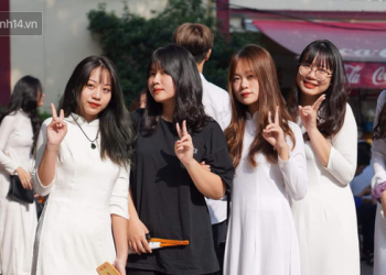 Đặc sản gái xinh mùa khai giảng: Chỉ cần diện áo dài, đồng phục, make up nhẹ nhàng là đủ khiến dân tình ngẩn ngơ!