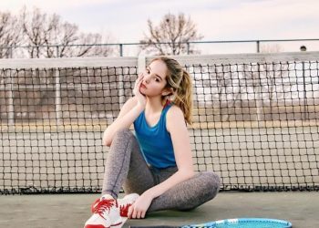 Vẻ đẹp tựa thiên thần của “Thánh nữ” tennis Makenzie Raine